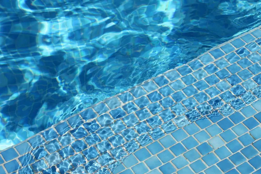 Our pool tile cleaning service for Sterling, VA residents